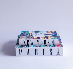KIT LIVROS -CAIXA NY PARIS -2 PEÇAS
